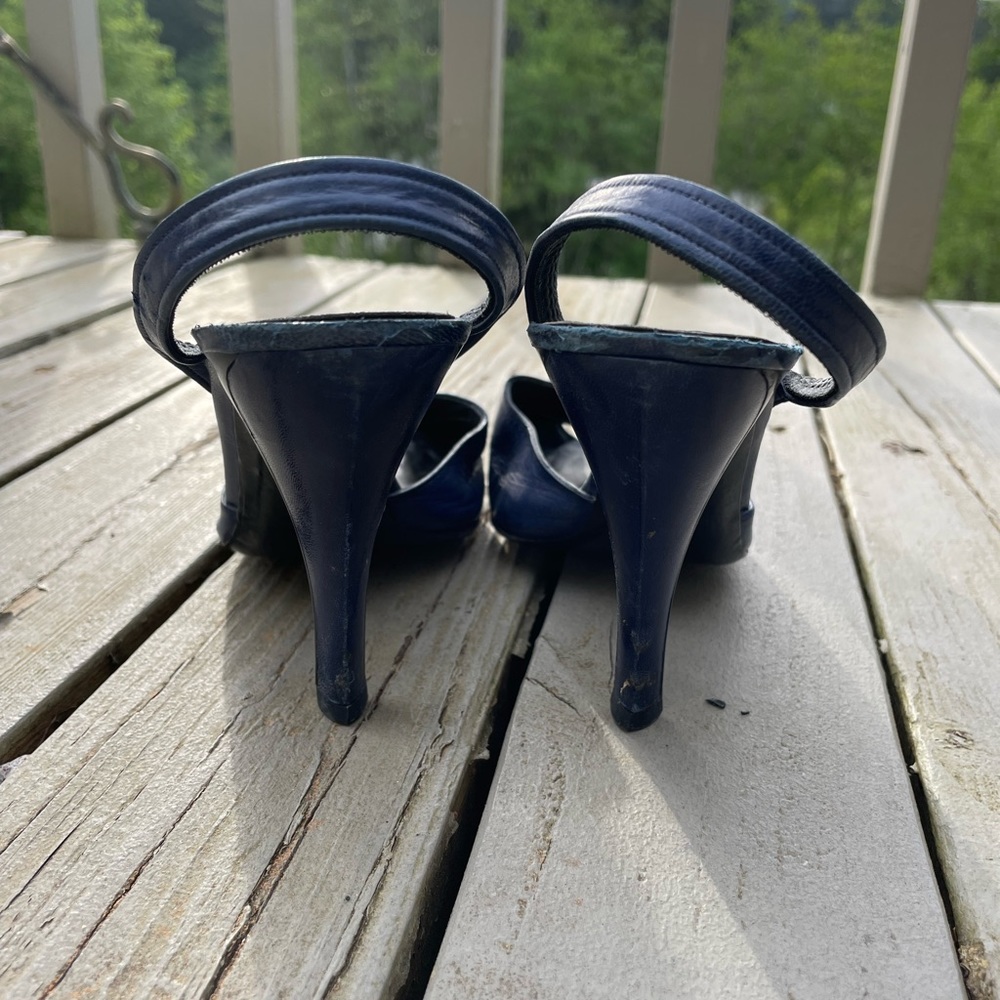 Vintage Charles Jourdan Blue Heels - Picture 6 of 7